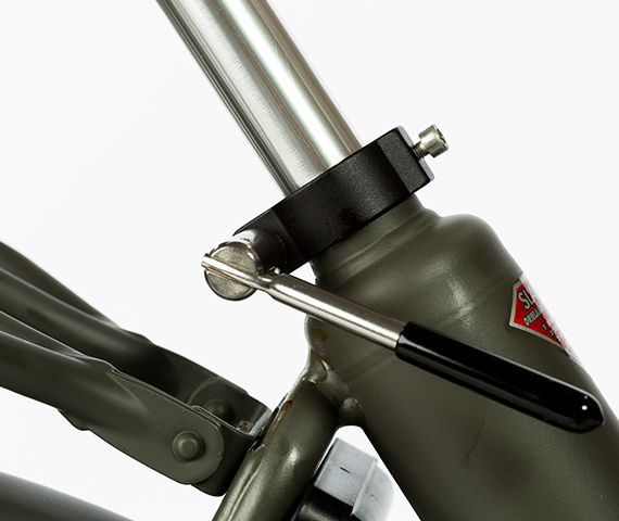 Quick release on saddle clamp
